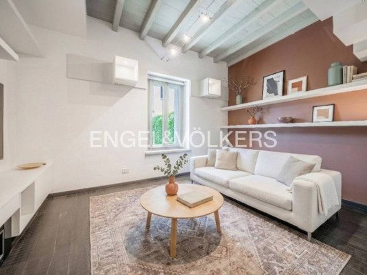 appartamento in vendita a Milano in zona Porta Vigentina