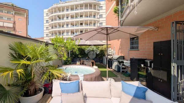 appartamento in vendita a Milano in zona Corsica