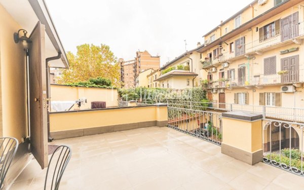 appartamento in vendita a Milano in zona Farini