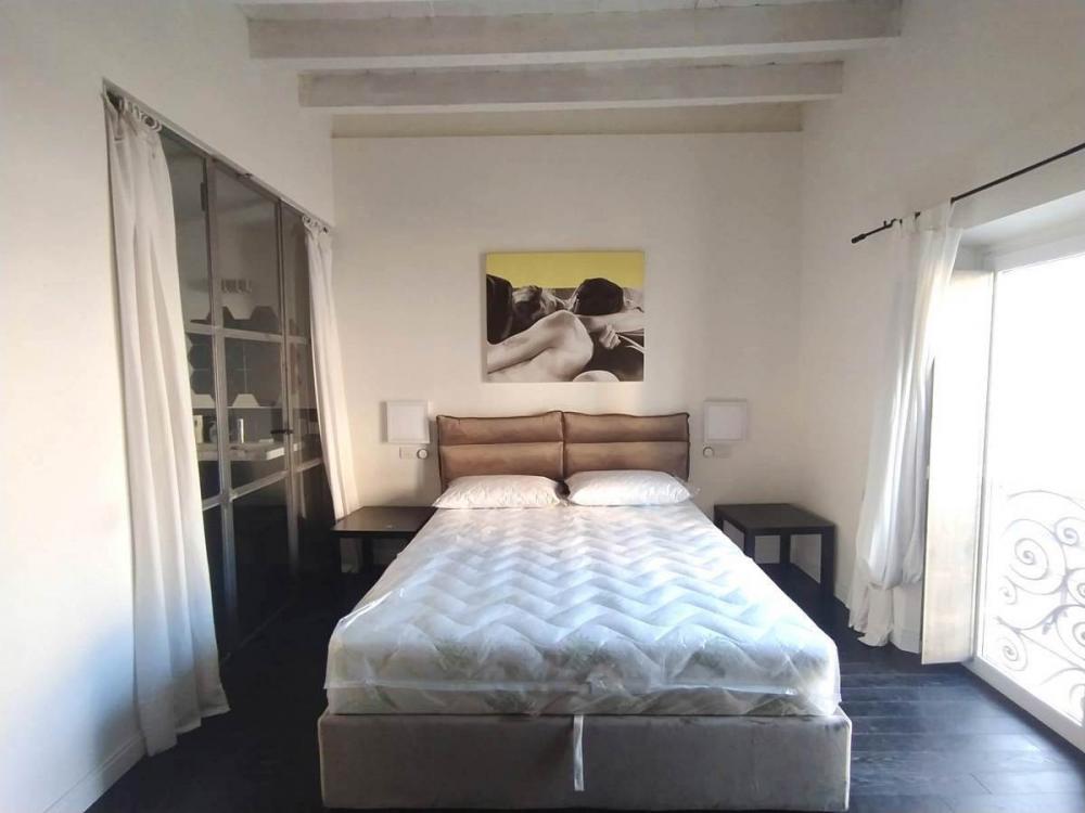 appartamento in vendita a Milano in zona Porta Genova