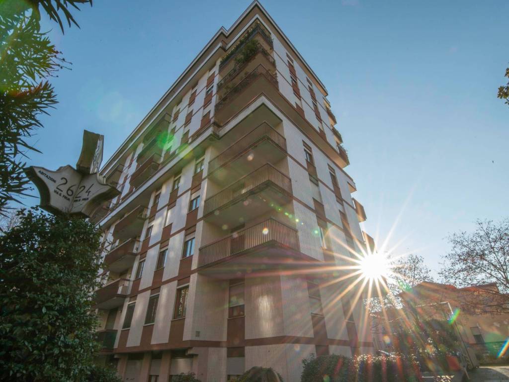 appartamento in vendita a Milano in zona De Angeli