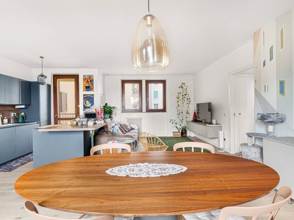 appartamento in vendita a Milano in zona Città Studi