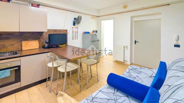 appartamento in vendita a Milano in zona Corsica