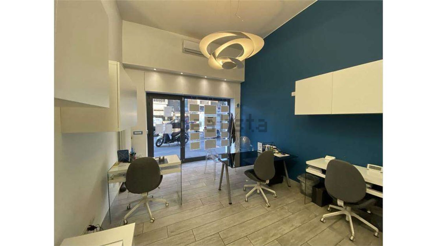 ufficio in vendita a Milano in zona Piazzale Lodi