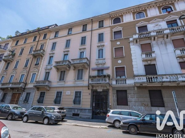 appartamento in vendita a Milano in zona Casoretto