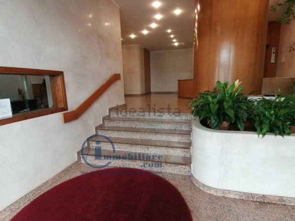ufficio in vendita a Milano in zona Stazione Centrale