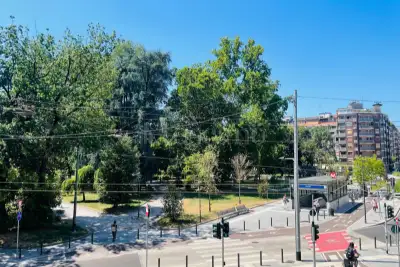 appartamento in vendita a Milano in zona Parco Solari