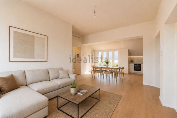 appartamento in vendita a Milano in zona Porta Garibaldi