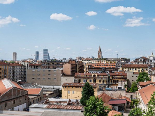 appartamento in vendita a Milano in zona Bocconi