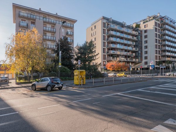 appartamento in vendita a Milano in zona Bande Nere