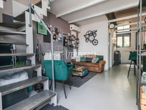 appartamento in vendita a Milano in zona Dergano