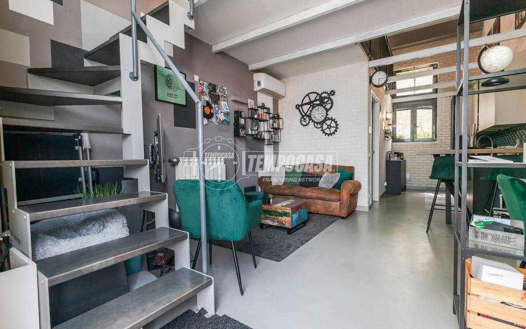 appartamento in vendita a Milano in zona Dergano