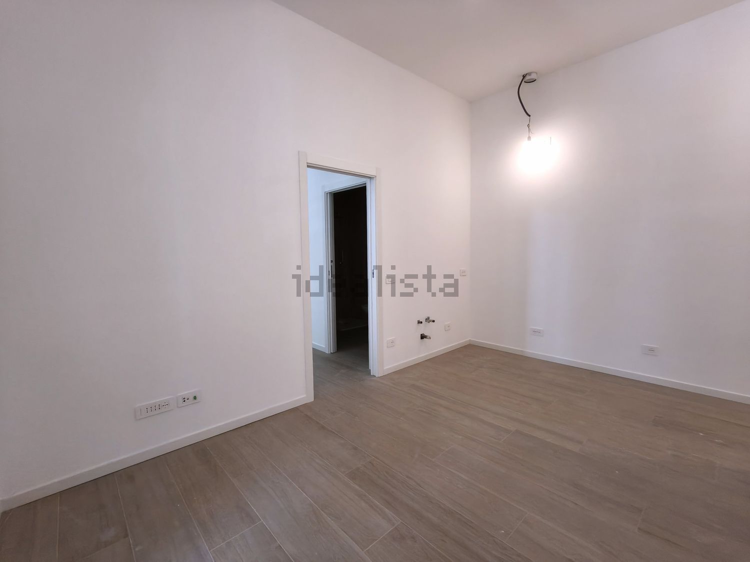 appartamento in vendita a Milano in zona Porta Genova