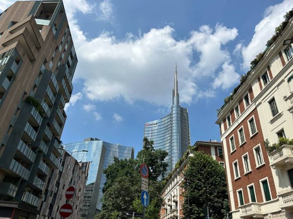 appartamento in vendita a Milano in zona Porta Garibaldi