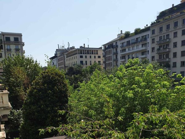appartamento in vendita a Milano in zona Centro Direzionale