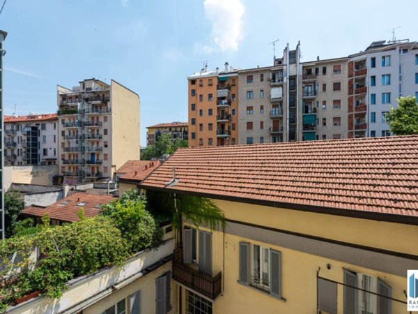 appartamento in vendita a Milano in zona XXII Marzo