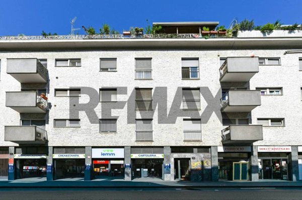 appartamento in vendita a Milano in zona Barona
