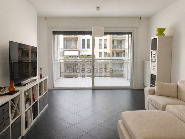 appartamento in vendita a Milano in zona Santa Giulia