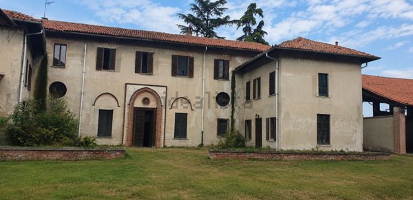 casa indipendente in vendita a Milano in zona Gratosoglio