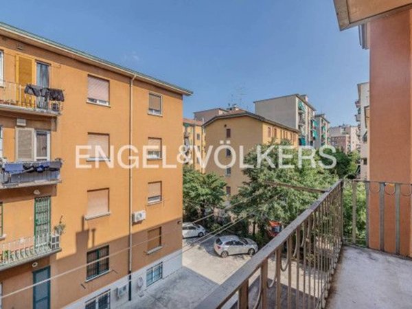 appartamento in vendita a Milano in zona Montalbino