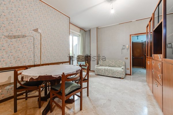 appartamento in vendita a Milano in zona Feltre