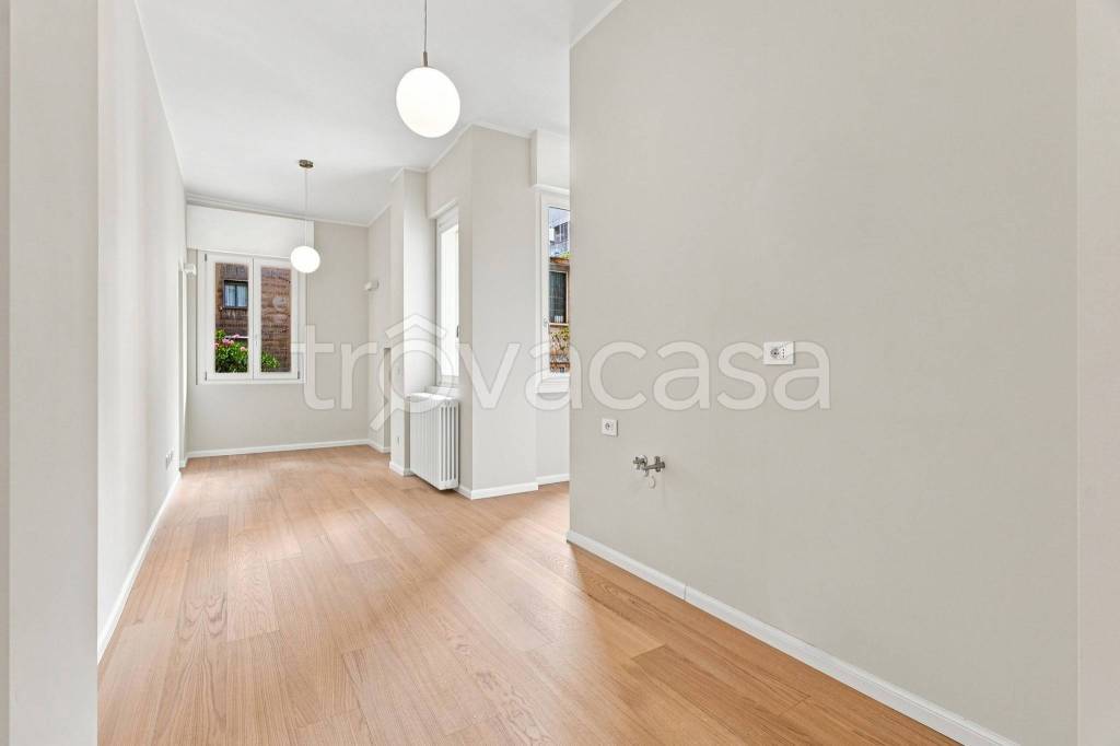 appartamento in vendita a Milano in zona Città Studi