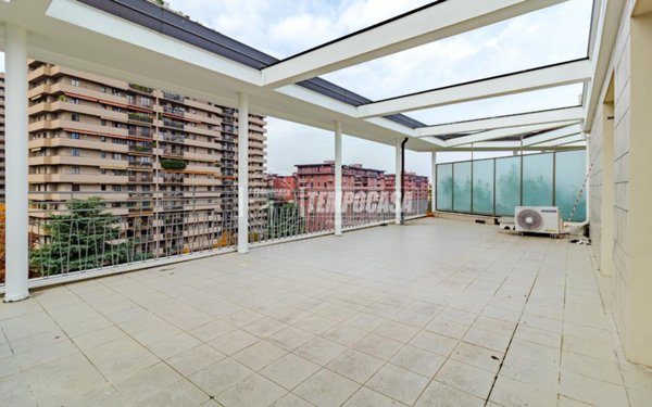 appartamento in vendita a Milano in zona Piazzale Lodi
