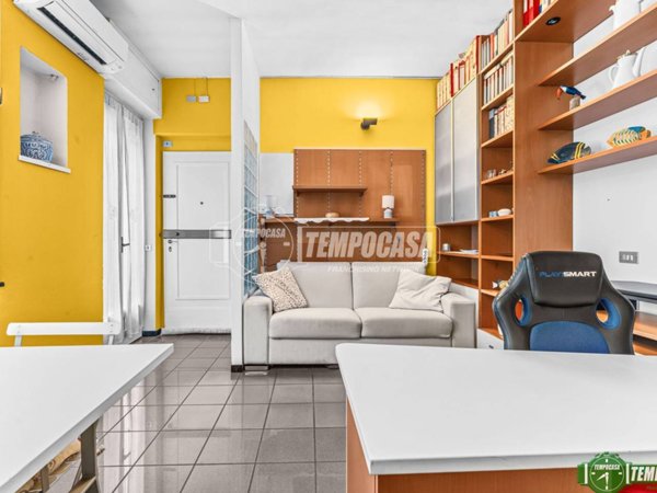 appartamento in vendita a Milano in zona Centro Direzionale