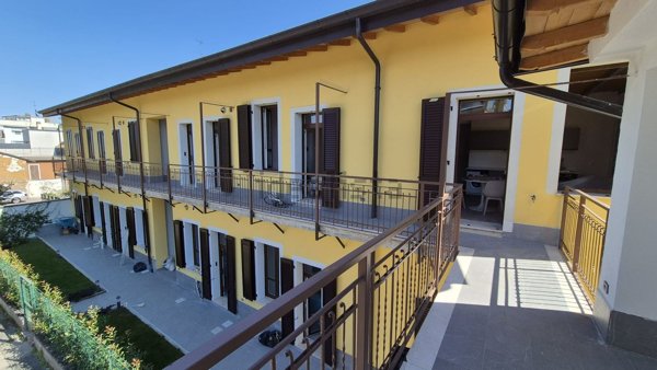 appartamento in vendita a Milano in zona Santa Giulia
