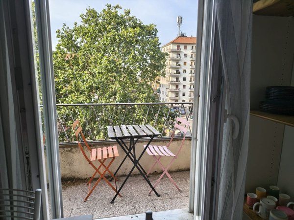appartamento in vendita a Milano in zona Tibaldi