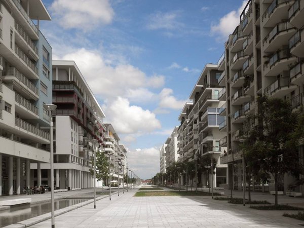 appartamento in vendita a Milano in zona Santa Giulia
