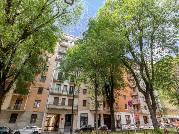 appartamento in vendita a Milano in zona Paolo Sarpi