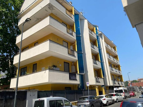 appartamento in vendita a Milano in zona Affori