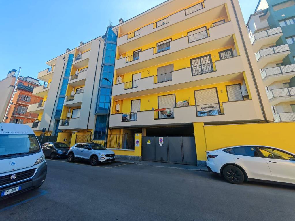 appartamento in vendita a Milano in zona Affori