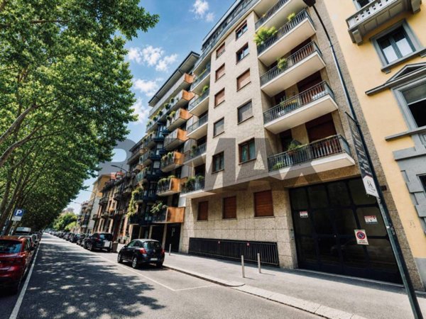 appartamento in vendita a Milano in zona Paolo Sarpi