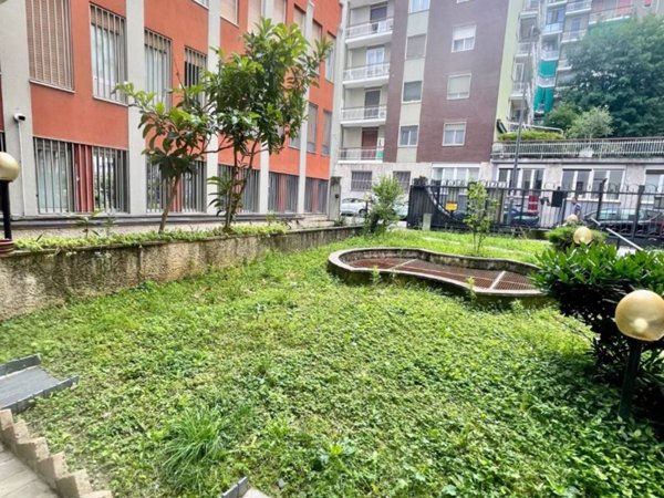 appartamento in vendita a Milano in zona Chiesa Rossa