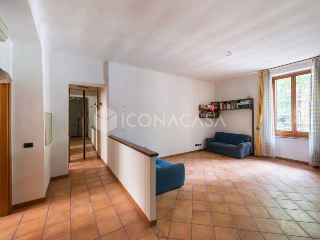 appartamento in vendita a Milano in zona Ghisolfa