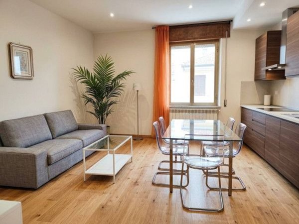 appartamento in vendita a Milano in zona Ronchetto sul Naviglio