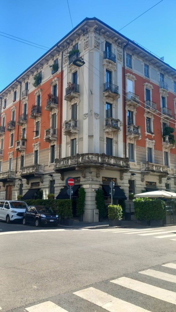 appartamento in vendita a Milano in zona Porta Venezia