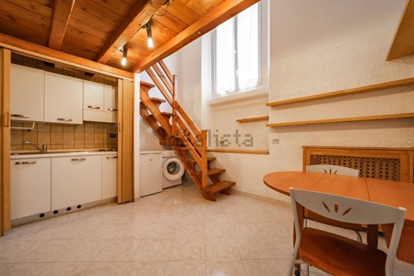 appartamento in vendita a Milano in zona Ghisolfa