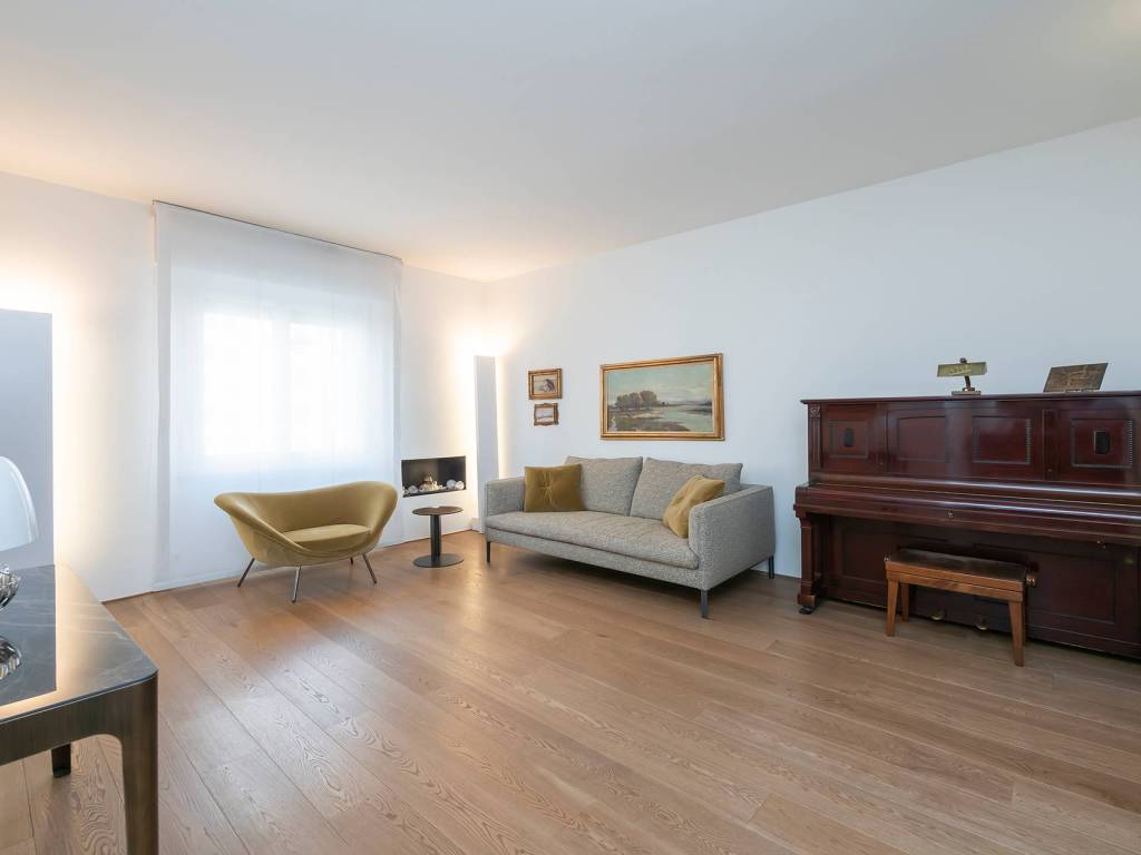 appartamento in vendita a Milano in zona Solari