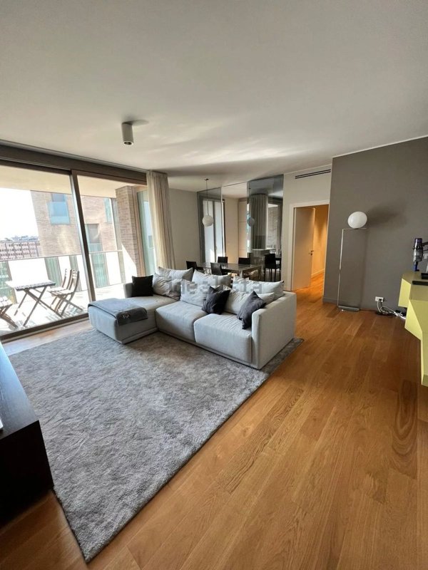 appartamento in vendita a Milano in zona Porta Garibaldi