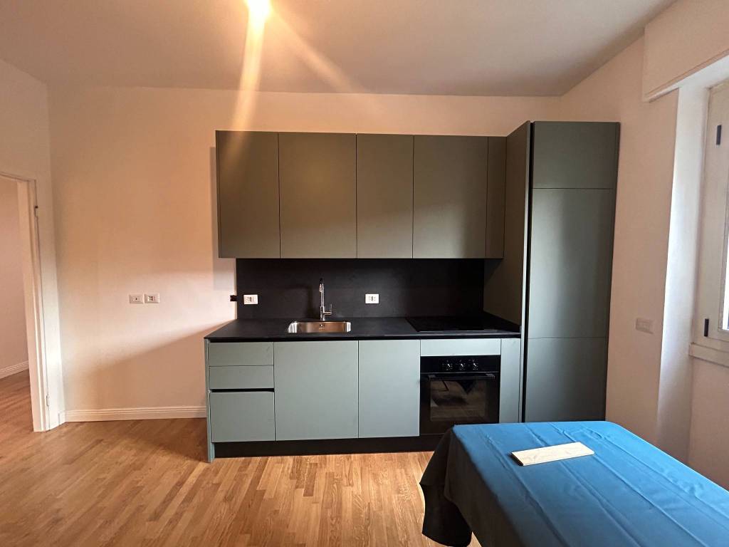appartamento in vendita a Milano in zona Corvetto
