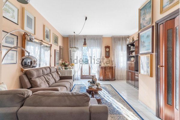 appartamento in vendita a Milano in zona Maggiolina