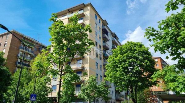 appartamento in vendita a Milano in zona Bande Nere