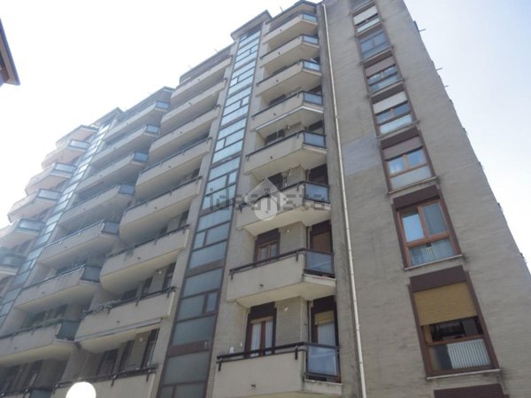 appartamento in vendita a Milano in zona Bande Nere