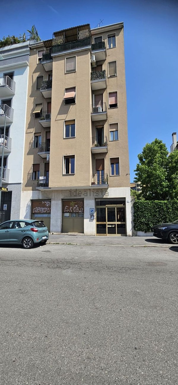appartamento in vendita a Milano in zona Piazzale Lodi