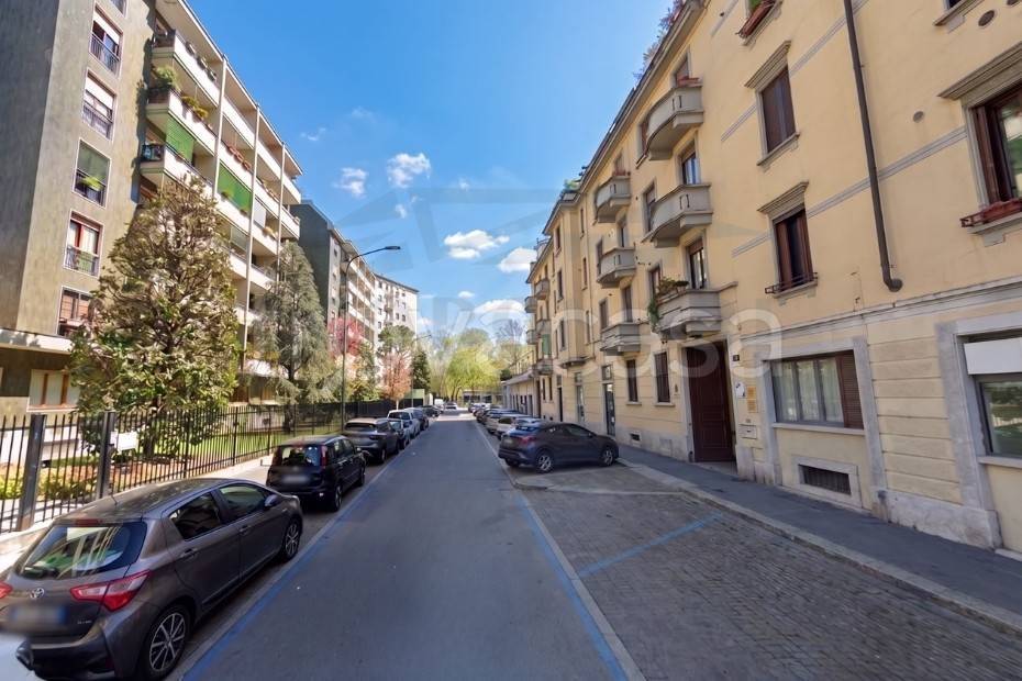 appartamento in vendita a Milano in zona Isola