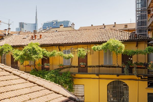appartamento in vendita a Milano in zona Porta Garibaldi