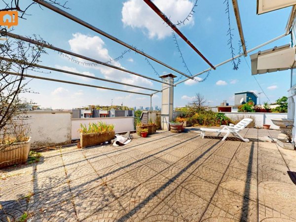 appartamento in vendita a Milano in zona Loreto